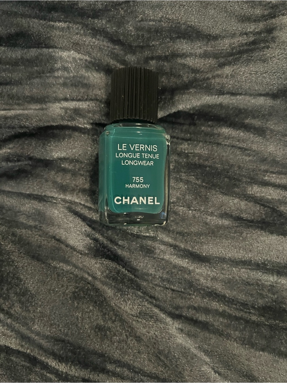 CHANEL Le Vernis Longwear Nail Polish 755 Harmony - Teal Green